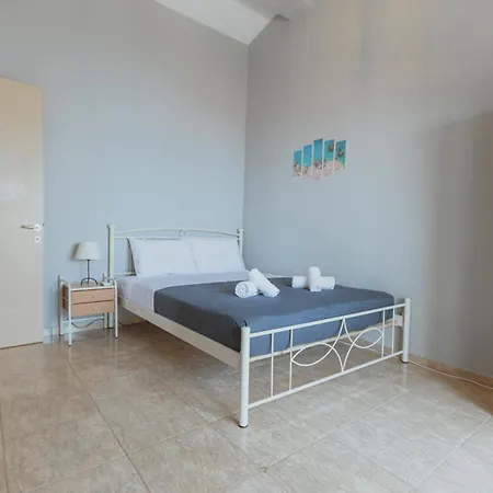 Dimado Villa Nea Iraklitsa