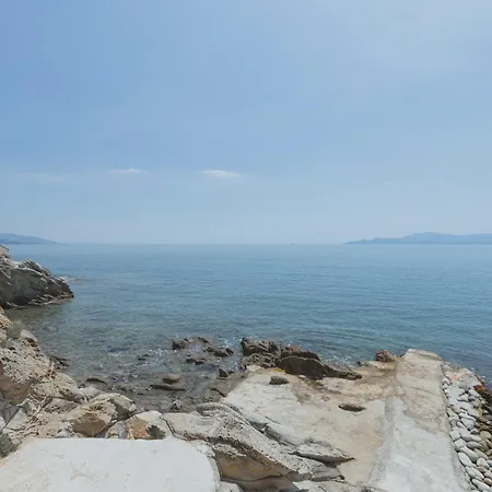Dimado Villa